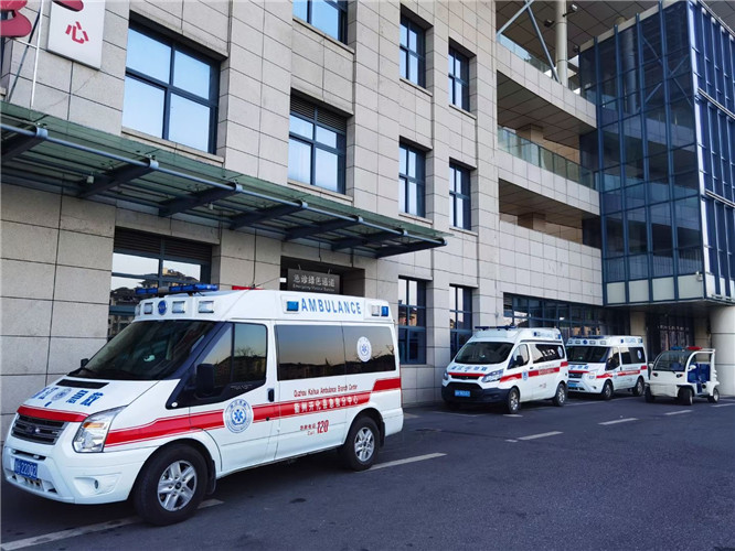 积石山救护车出租服务案例4