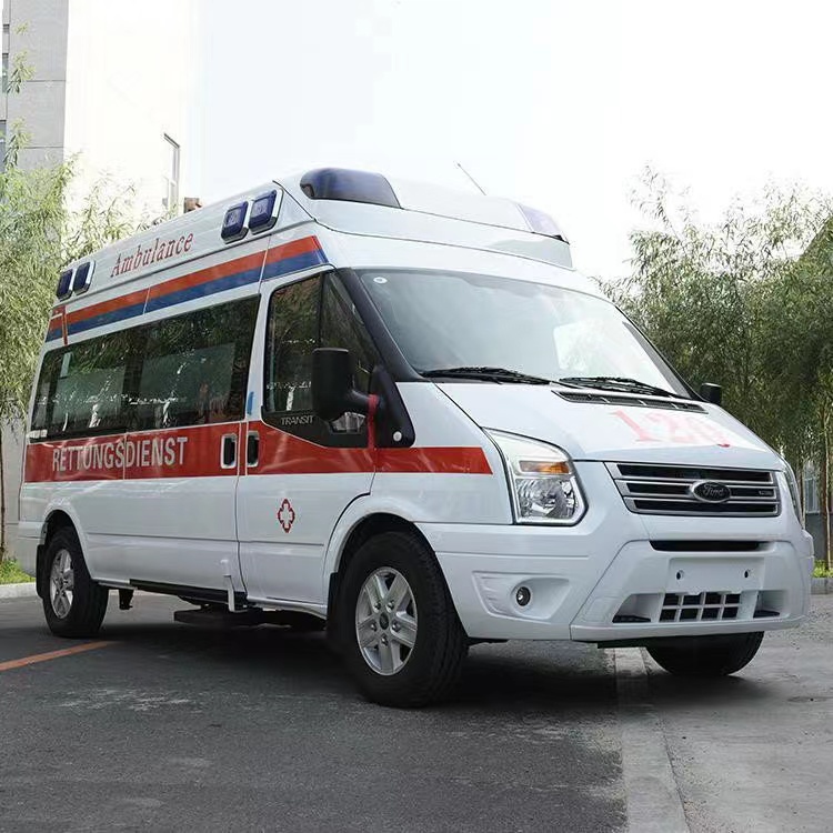 积石山行动不便者长途救护车租赁：安全转运的核心注意事项​